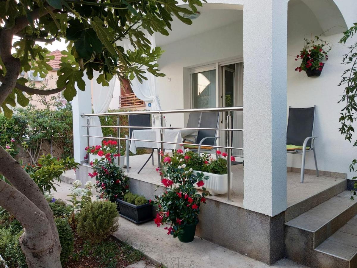Radenka Zafron Apartment Водице Екстер'єр фото