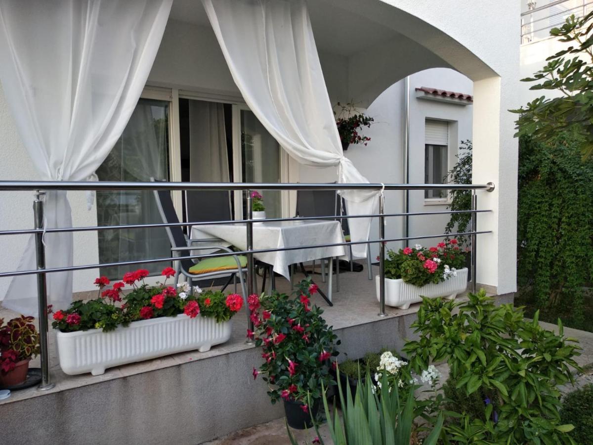 Radenka Zafron Apartment Водице Екстер'єр фото