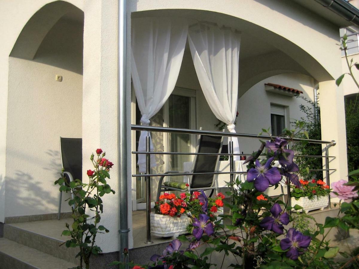 Radenka Zafron Apartment Водице Екстер'єр фото